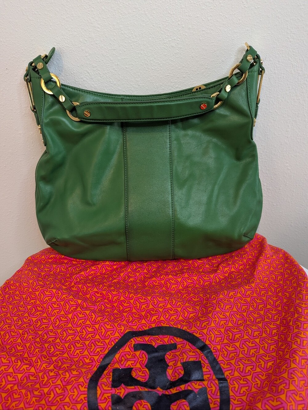 Tory Burch Nico hobo shoulder bag in Emerald Green Excellent Condition